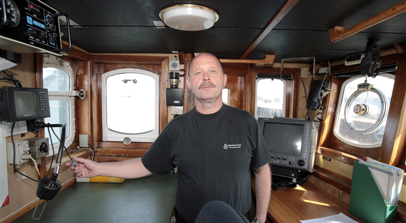Hjemmeværnsmand om bord på Holger Danske. Under den kolde krig lavede russerne alle mulige numre for at skaffe sig adgang til danske farvande. Hjemmeværnet, Søværnet og NATO beskyttede Danmark mod angreb.